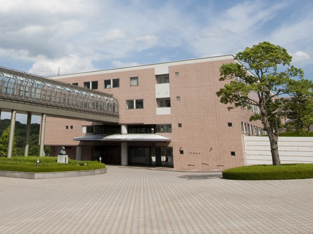 中学・高校館