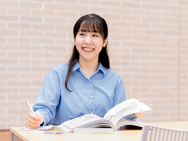 人間文化学類 人間関係専攻（現 人間関係学科）3年H.K.さん