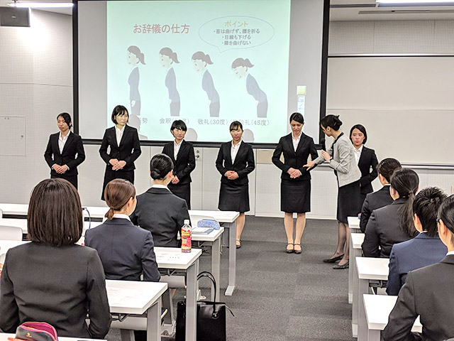 身だしなみ・マナー実習