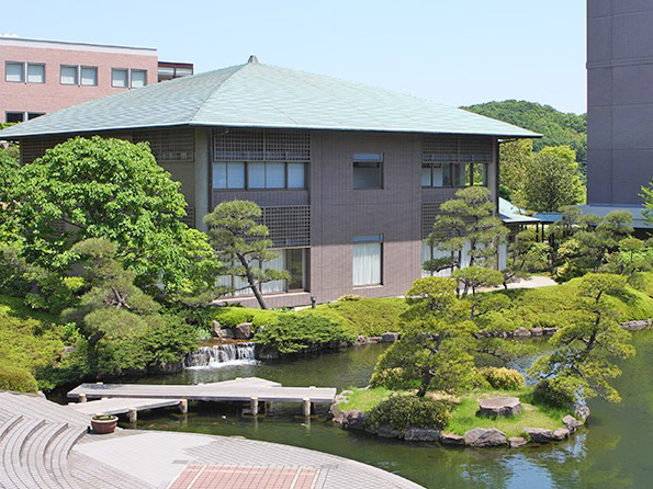 坐禅堂（照心館）