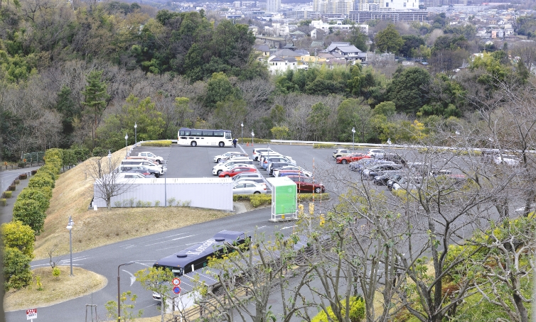 稲城インターより約10分