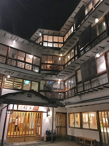 登録有形文化財の横手館