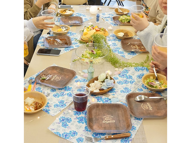 「海辺のランチ」