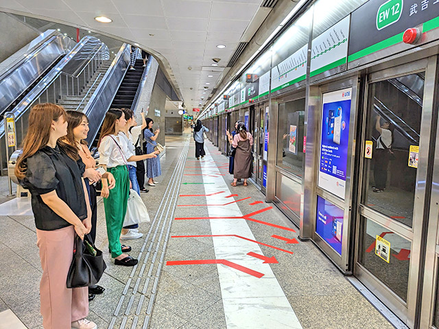 MRT（地下鉄）での移動