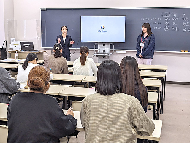 内定者による体験談発表の様子