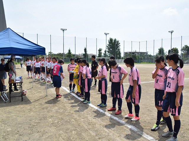 サッカー部が東京都女子サッカーリーグで国際高等学校と対戦しました サッカー部 活動報告 クラブ活動 駒沢学園女子中学校 駒沢学園女子高等学校