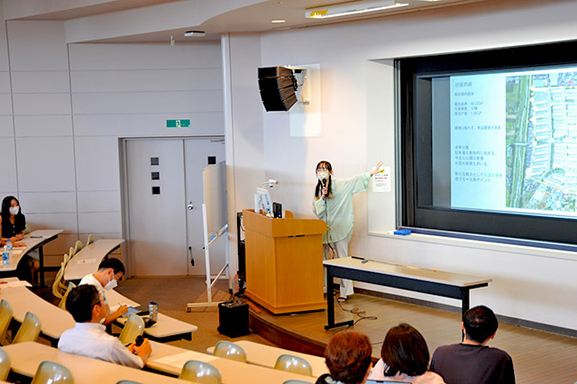 学生発表と質疑応答の様子