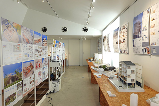 パネルや模型などが美しく展示されています