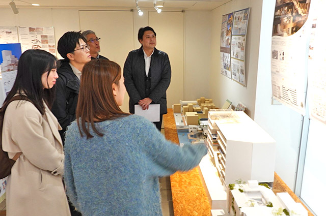 建築・住宅業界の方々も大勢来場されました