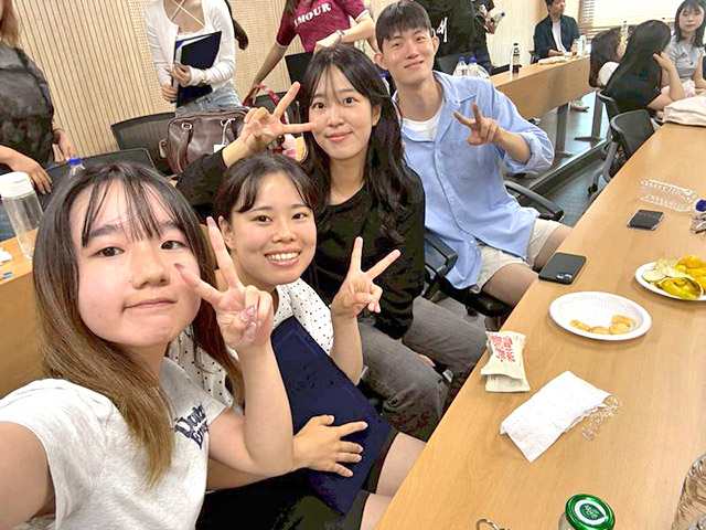 韓国の学生との交流会