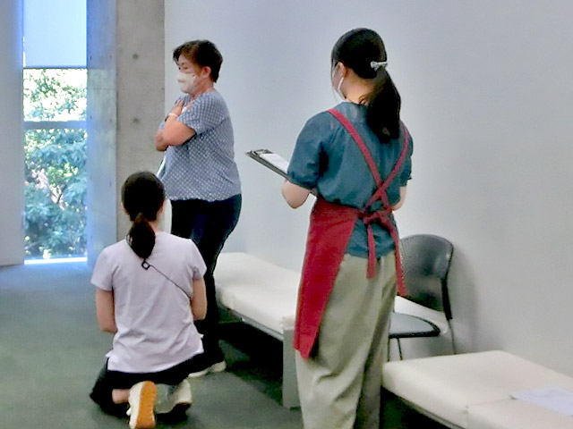 筋力測定（5回立ち上がりテスト）