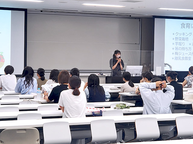 卒業生のお話の様子