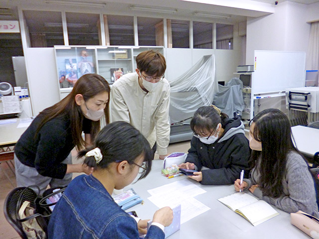学生と教員との意見交換