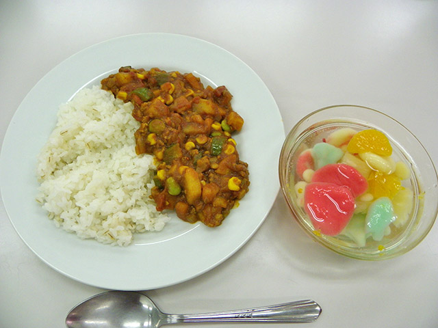 野菜たっぷり夏野菜カレー・カリポン