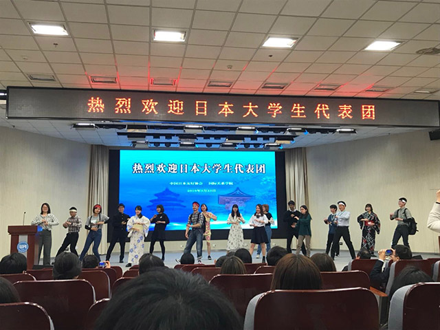 中国人学生による歓迎会