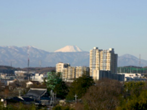 研究室からのぞむ富士山