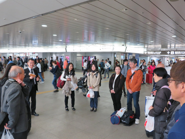 新横浜駅にて　いよいよ出発！