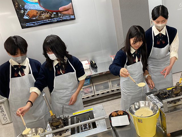 もみじ饅頭づくり