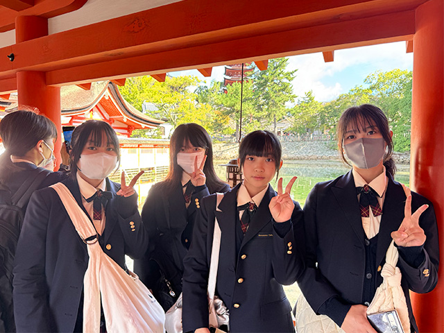 神殿の中で