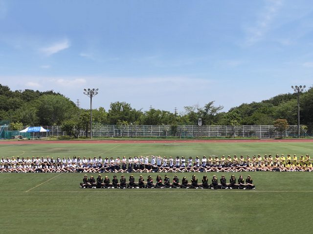 黄色応援合戦　ウエーブがきれいでした！