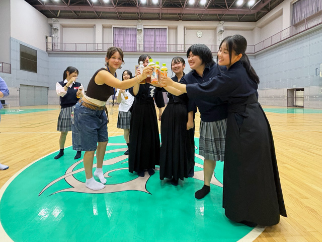 杖道体験　杖道部の皆さんに感謝！