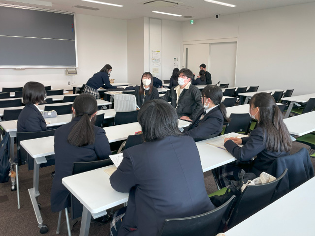 経済学部現代応用経済学科