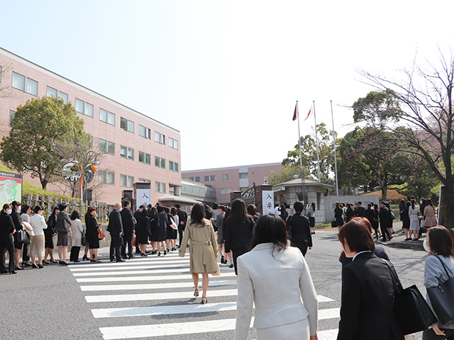 平成30年度入学式が挙行されました ニュース トピックス 新着情報 駒沢女子大学 駒沢女子短期大学