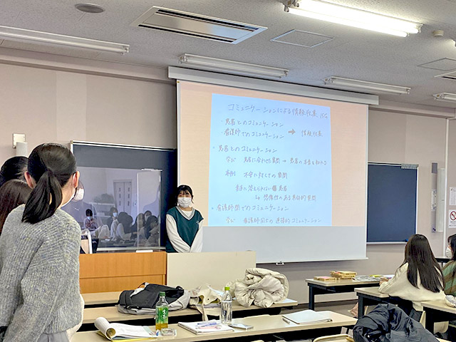 学びのまとめである「成果発表会」の様子