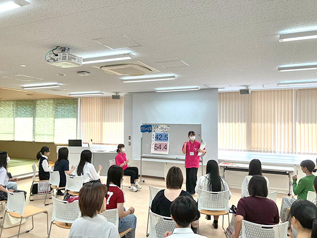 体験授業の様子：学生による健康教育②