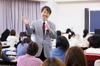 『犯罪心理学への誘い』〜入門一歩前　心理学科　須藤明